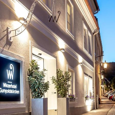Winzerhotel กุมพอลด์สเคียร์เคน ภายนอก รูปภาพ